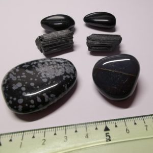 obsidiennes, tourmalines, oeil de chat