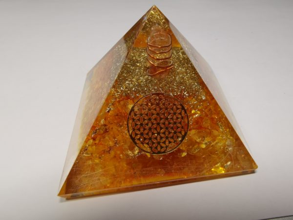 orgonite 7x7cm